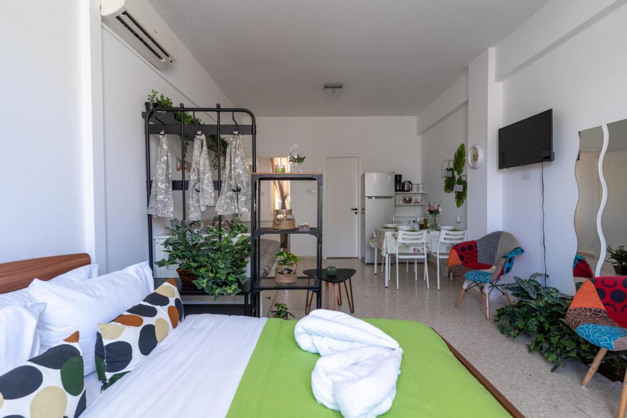 Oasis - Cozy Studio In Larnaca Lárnaca Exterior foto