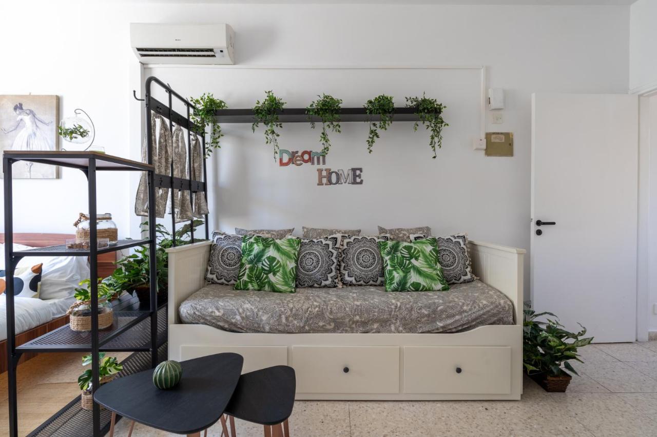 Oasis - Cozy Studio In Larnaca Lárnaca Exterior foto